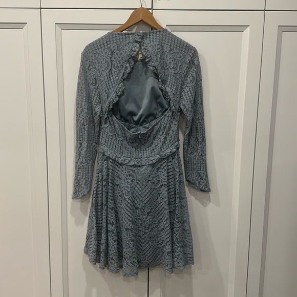 Blue Dress - Picture 4 of 4